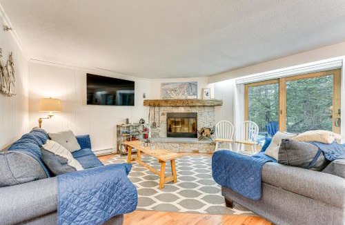 Bromley Mountain Apartment | Renovated Ski-InandSki-Out Peru Condo at Bromley Mtn