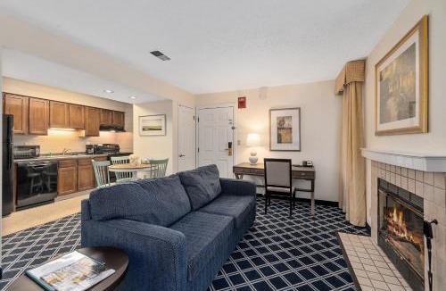 Merrimack Hotel | Residences at Daniel Webster