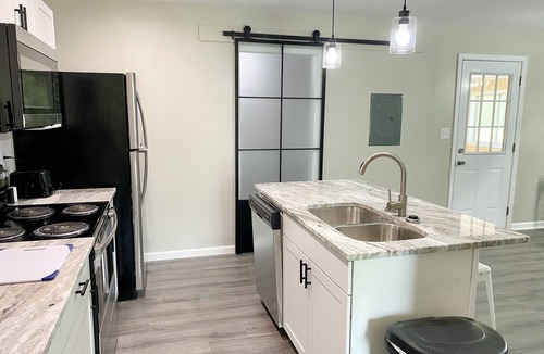 Ashland House | Richmond Gem! Minutes to I95