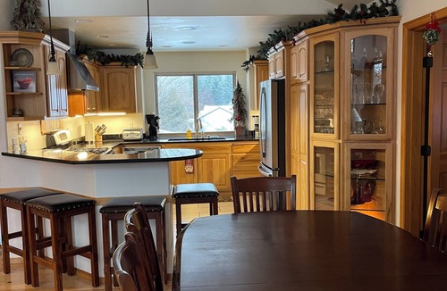 Leavenworth House | Riverdance Lodge: Best Family and Friends private Icicle River Fun Getaway!