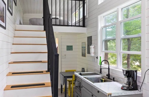 Johnson Cabin | Riverside Tiny House with hot tub near Stowe