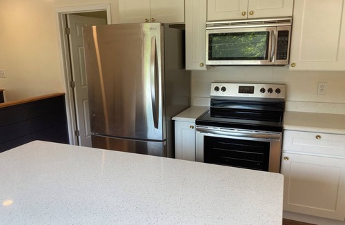Lockbridge House | Riverview Retreat - house with sauna in the New River Gorge National Park!