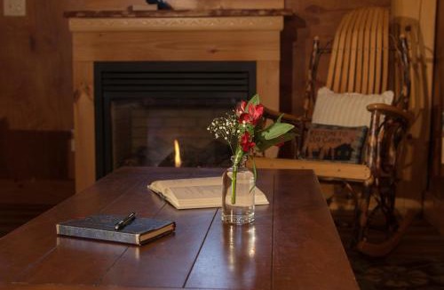 Ripton Cabin | Robert Frost Mountain Cabins
