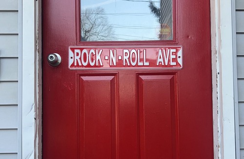 Shortsville Apartment | Rock & Roll into the Finger Lakes!