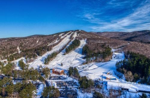Conway House | Rockhouse Mountain Retreat