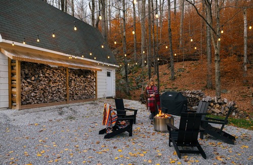 Killington House | Rockwell Haus: modern cabin 14 min from Killington