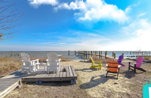 Point Lookout Cottage | Rodo Beach Cottage - Dog Friendly Private Beach with Pier - Tesla Charger