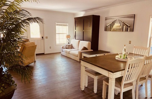 Galloway House | Romantic couples getaway large 2 person tub large out area to hangout and lounge