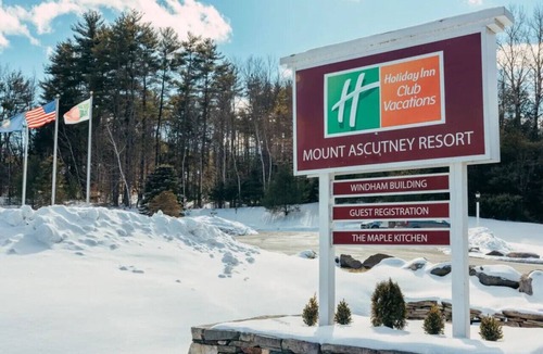 Brownsville Condo | Romantic Getaway or Family winter adventures in 2BD w/resort activities