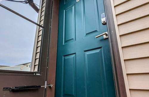 Lewiston Apartment | Room 9 Kitchenette - Riverside Motel - 1 Queen, 1 Sofa bed