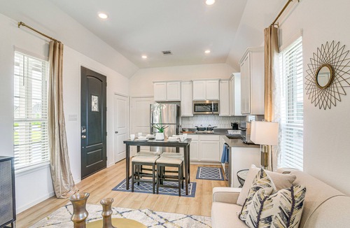 Rosenberg Apartment | Rosenberg Apartment, 10 Mi to Smithers Lake
