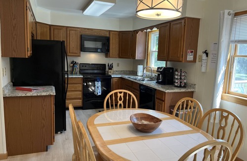 Wells Bridge House | Ruth's Creekside - Recent renovation, 3bdrm, large lawn