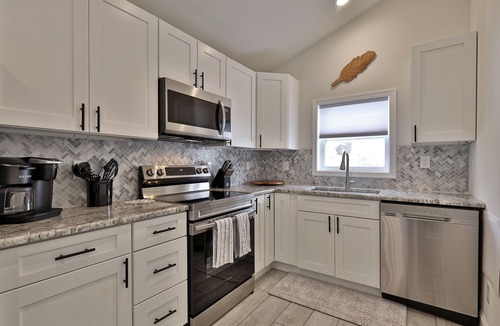 East Haven  Rutland County House | Rutland's Hidden Gem: 2 BR/1BA Renovated Home Close to Everything