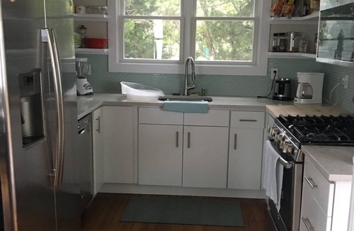 Town of Southold Town House | Safe Family Fun, steps from Veteran's Beach