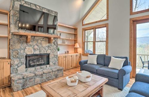 Sapphire House | Sapphire Retreat with 2 Decks, Views and Resort Access