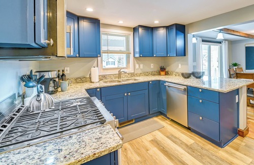Saratoga Springs House | Saratoga Springs Vacation Rental w/Lake Views!
