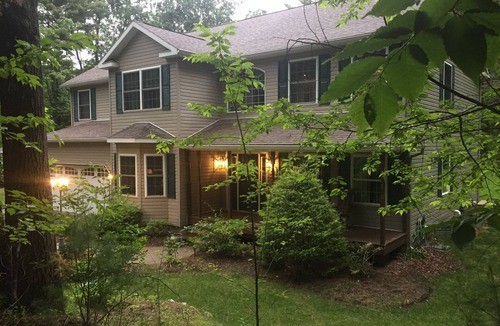 Gansevoort House | Saratoga Springs Track Rental, SPAC, Belmont @ Saratoga!, ADK Balloon Festival