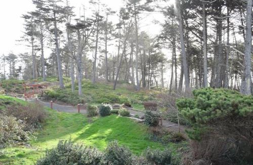 Agate Beach Resort | Schooner Landing
