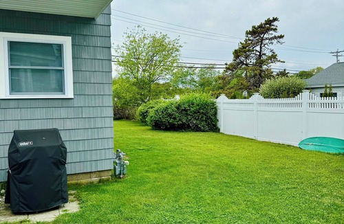 Seabrook House | Seabrook Beach House 4 BR Sleeps 10 - 100 steps to beautiful sand beach