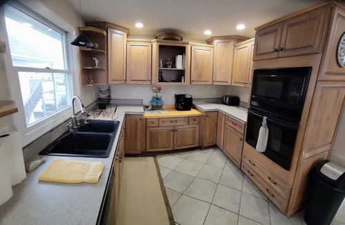 Seabrook Apartment | Seabrook Beach MULTIWEEK/LAST MINUTE DISCOUNTS winter rental 12/1-6/15