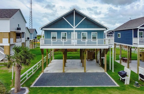 Port Bolivar House | Seaside Escapes - a 3 bedroom with a loft, 3 bath, and sleeps 10.