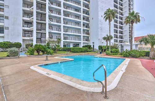 Galveston House | Seaside Oasis with Direct Beach Access, Ocean Views!