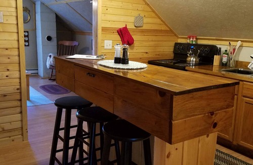Littleton Apartment | Secluded and Quiet Country Mountain Getaway! Stunning Views right into Canada!