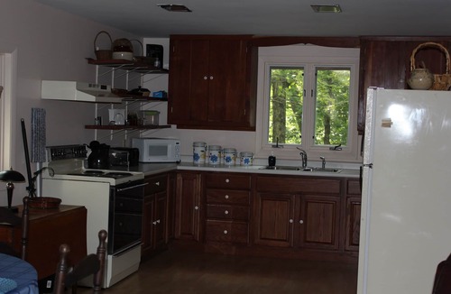 Brookfield Cottage | Secluded But Accessible Cottage on Twin Ponds