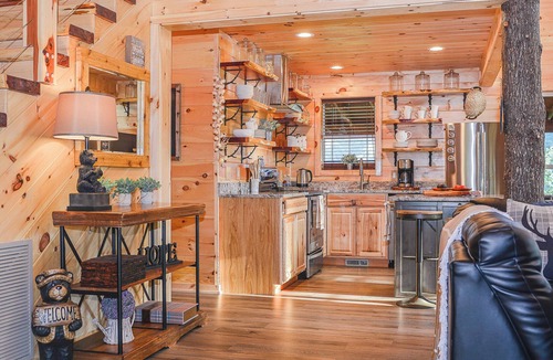 Whittier Cabin | Secluded Heavens PEAK, enjoy in a Pvte Hot tub + Sauna ,Breathtaking NC views.