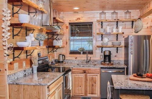 Whittier Cabin | Secluded Heavens PEAK, enjoy in a Pvte Hot tub + Sauna ,Breathtaking NC views.
