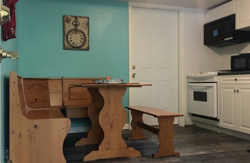 Howard Cottage | Secluded Secondary Cottage that Sleeps 8 Room for More with air mattresses