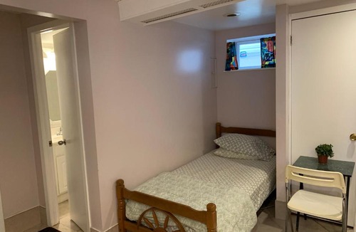 Murray Hill House | Separate big room near JFK and LaGuardia airport