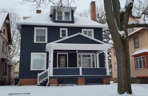 Rochester House | Serene Oasis: Your Ultimate Retreat a mile from URMC