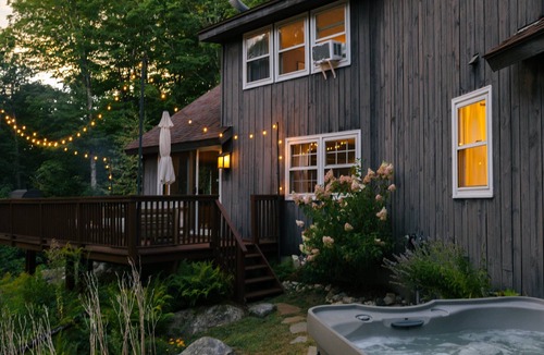 East Haven  Rutland County House | Serene Woodland Retreat | Leaf-Peeping Paradise This Autumn, VT. 20 min to Killington/14 to Pico.