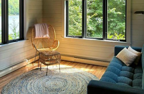 Eden House | Serenity by the lake