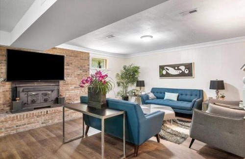 North Chesterfield House | Serenity in the Suburbs: Your Gorgeous RVA Getaway