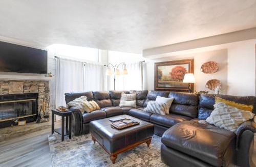 Seven Springs Apartment | Seven Springs Meadowridge 3 Bedroom Standard Condo - Sleeps 10, Pet Friendly! condo