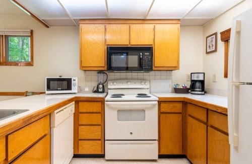 Shawnee On Delaware Condo | Shawnee Village - Spacious 2 Bedroom Villa