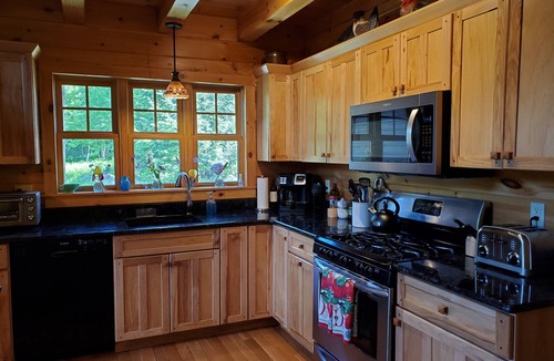 Fort Ann Cabin | Shelving Rock Lodge on 54 acres in Adirondack Park