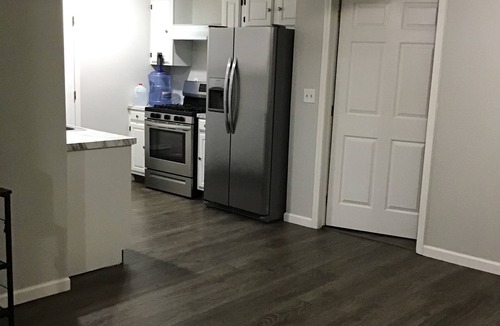 Schuylerville Apartment | Short term vacation, Belmont, Saratoga race track, 2 bed, 1 bath apartment.
