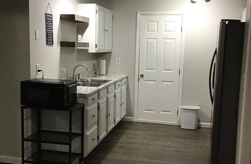 Schuylerville Apartment | Short term vacation, Belmont, Saratoga race track, 2 bed, 1 bath apartment.