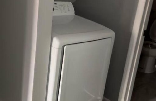 New Rochelle Apartment | Sleek 1 Bedroom Apartment Plus Balcony 30 Mins to NYC