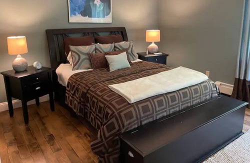 Sherman House | Slice of Paradise in the Country