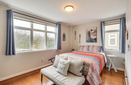 Huddleston Apartment | Smith Mountain Lake Condo with Pool Access