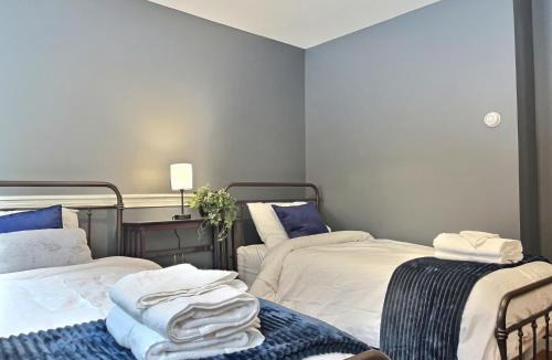 Killington Apartment | SnowDen Ski On Ski Off at Pico Fireplace