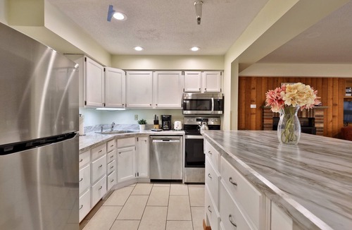 Killington Condo | Snowplace Like Home at Mountain Green 1BR/1BA