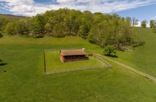Doe Hill House | Solitude on 172 private acres in Highland County.