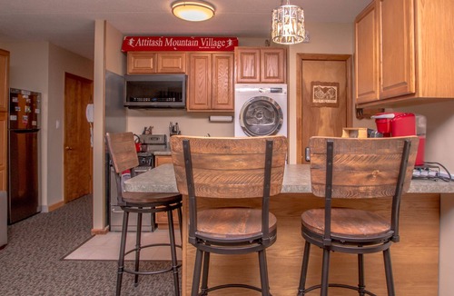 Bartlett Apartment | Something Special, Sleeps 5, Skiers Paradise!