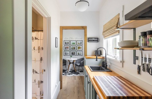 Eden House | Songbird Studio VT- Lakefront w/firepit & kayaks