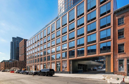 Hunters Point Apartment | Sophisticated One-Bedroom in Greenpoint, Brooklyn